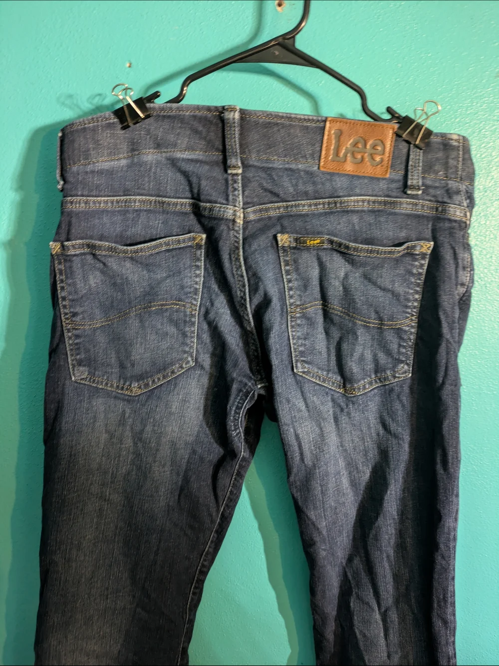 Classic Men's Dark Blue Denim Jeans